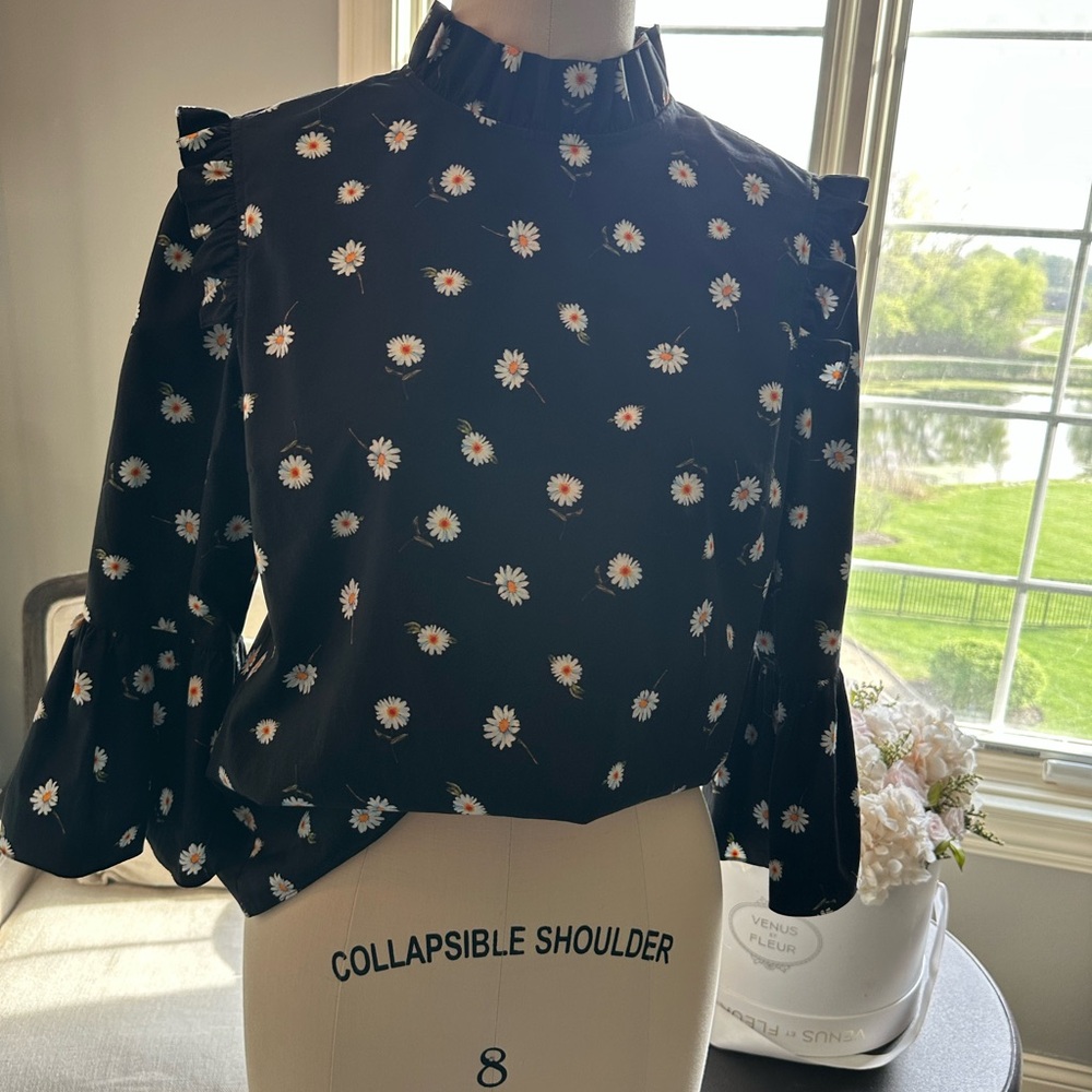 Alice + Olivia Black Daisy Mock Neck Blouse
